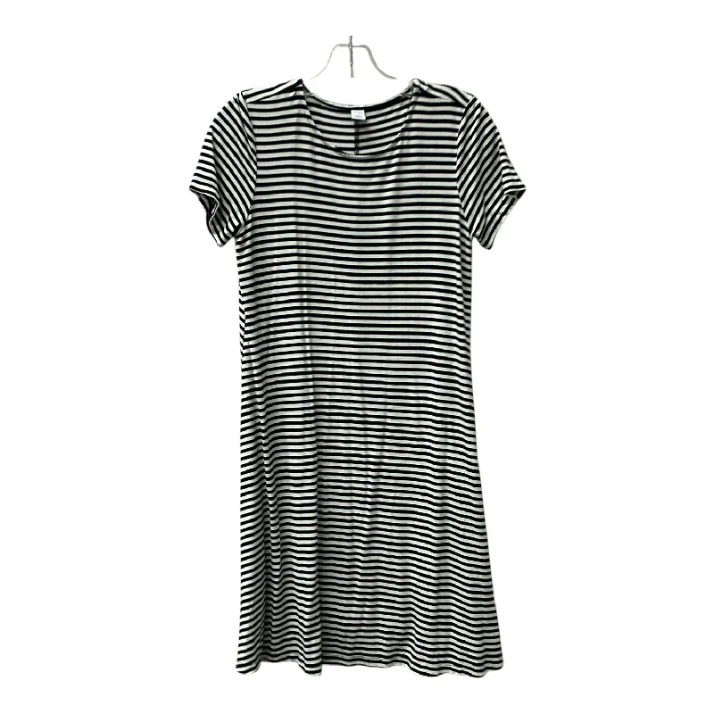 Dress Casual Short By Old Navy In Black & White, Size:S