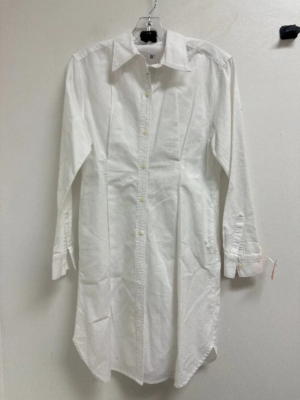 Dress Casual Short By Gap In White, Size: M