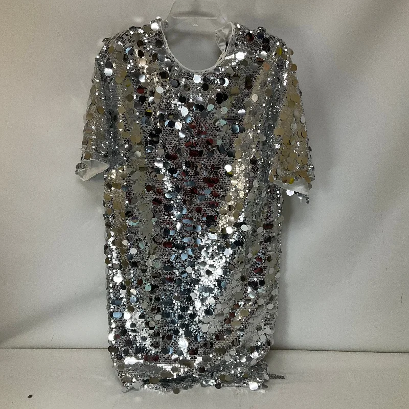 Dress Party Short By Glamorous In Silver, Size: 1x