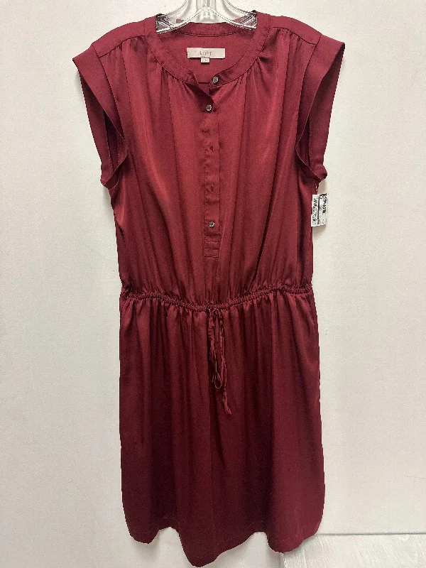 Dress Casual Short By Loft In Red, Size: L