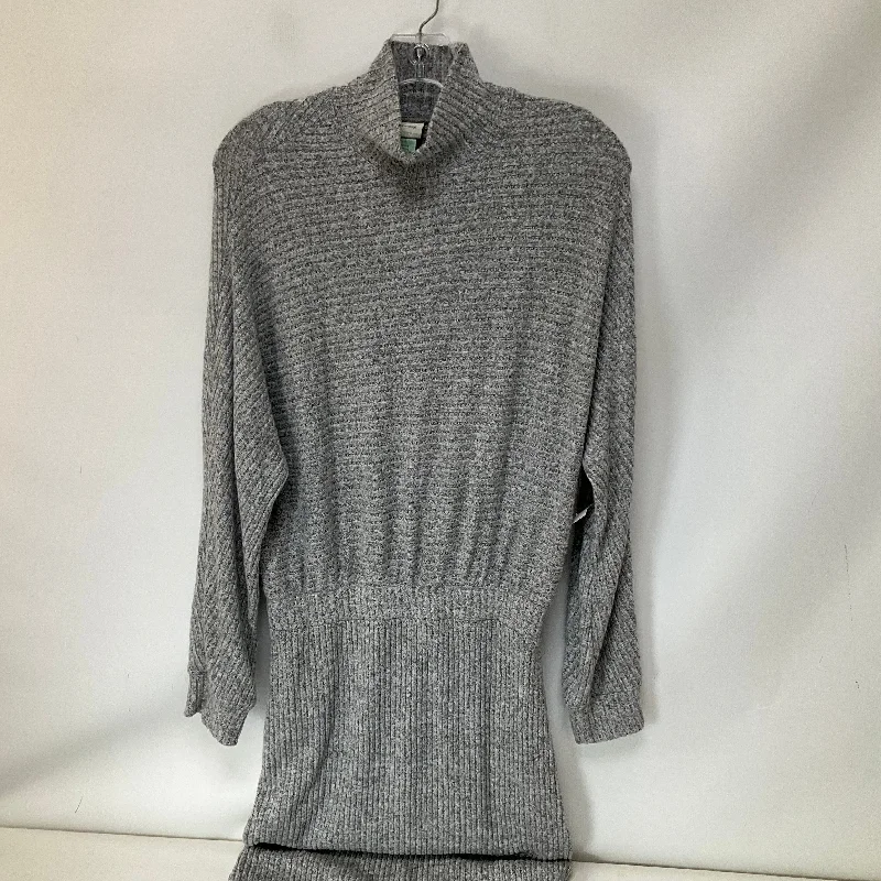 Dress Casual Maxi By Anthropologie In Grey, Size: S